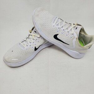 Nike Free RN 2018 Womens Size 8.5 White Black Athletic Shoes Sneakers 942837-100